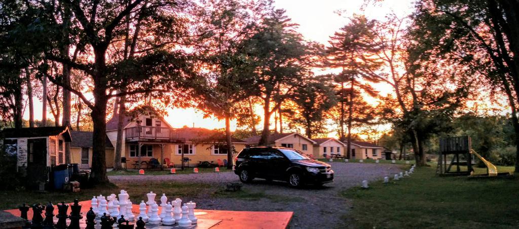 Sunrise Resort Buckhorn Екстериор снимка