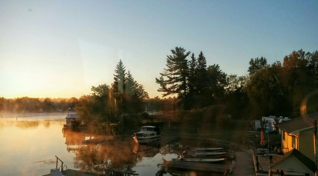 Sunrise Resort Buckhorn Екстериор снимка
