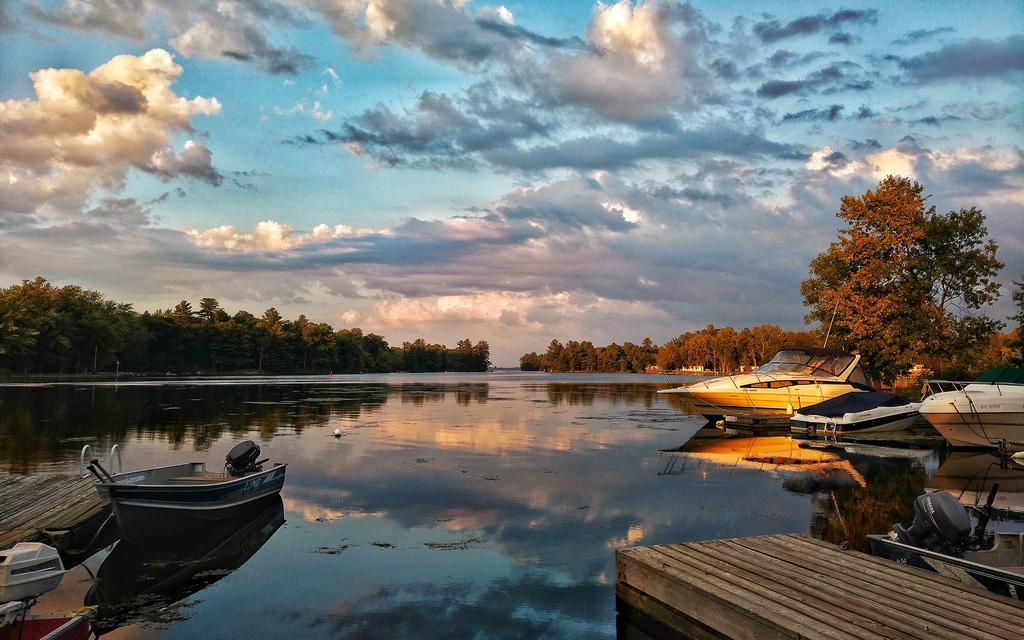 Sunrise Resort Buckhorn Екстериор снимка
